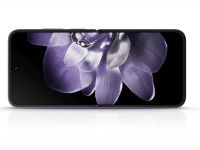 6.86 inch inner display Easy on the eyes