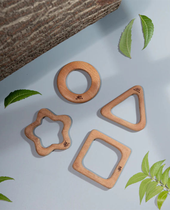 Ariro Wooden Teethers - Shapes