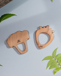 Ariro Wooden Teethers - Strawberry and Broccoli