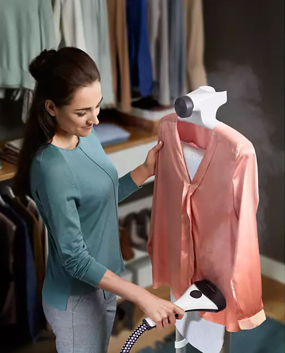 Buy Philips GC558/36 ComfortTouch Plus Garment Steamer in Qatar ...