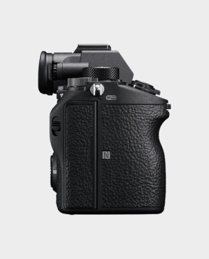 Sony a7R III 35mm full-frame camera - Body Only (ILCE-7RM3/BC)